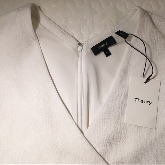 THEORY Karlista wrap-effect textured top - Picture 6 of 7